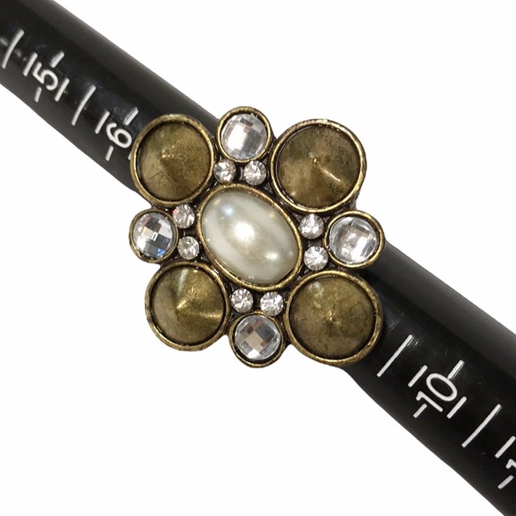 Vintage Pearl & Rhinestone Stretch Ring - Picture 7 of 8